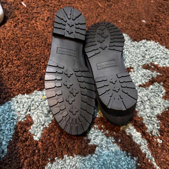 Kelly and Katie Shoes - Picture 3 of 3